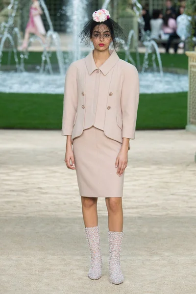 Look 26